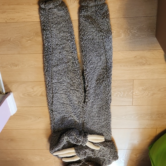 Sloth onesie Kids sz M - Picture 2 of 8